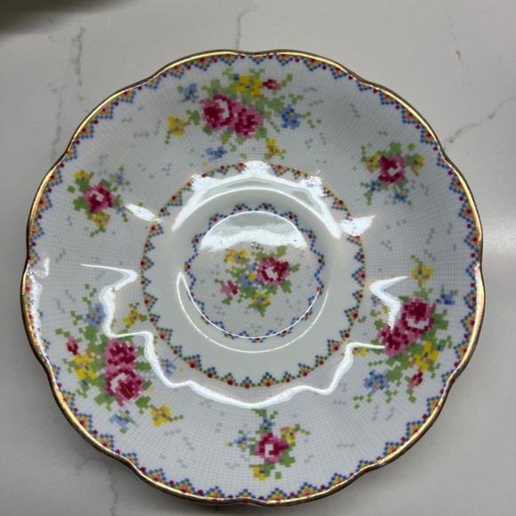 Vintage Royal Albert: 3 Piece Set - Picture 6 of 10